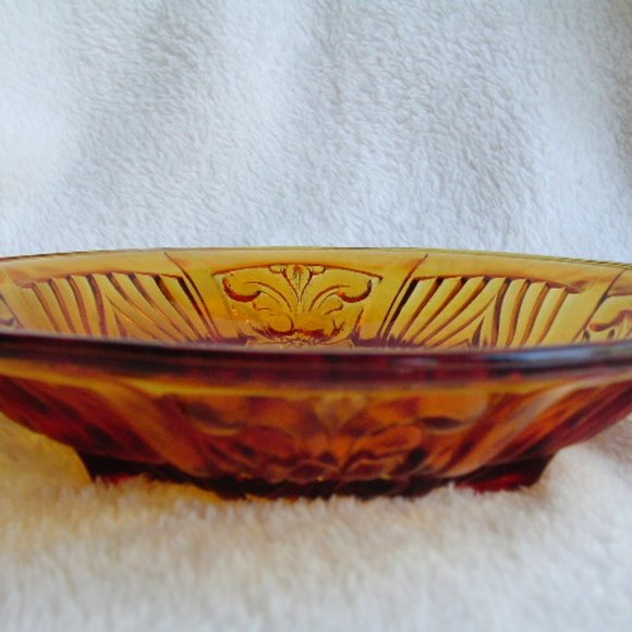 Vintage Divided Amber Glass Dish Killarney Pattern - Picture 2 of 6